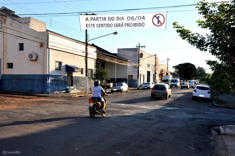 Prefeitura atende pedido de vereador e altera trânsito na rua José